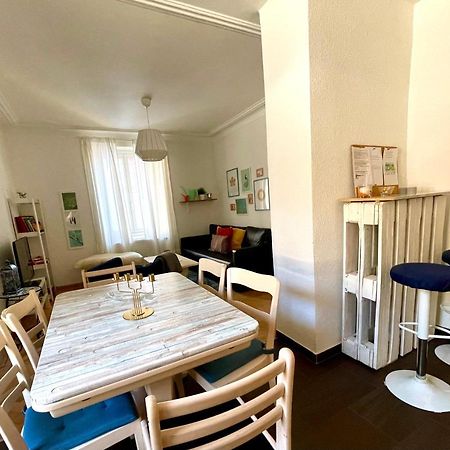 Appartement Douces Heures Avec Parking Couvert Prive Le Locle Exterior photo